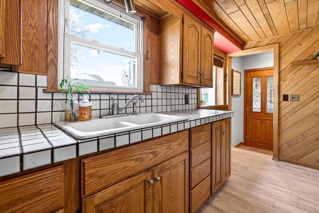 581 RICHARD DRIVE, Menasha, WI 54952