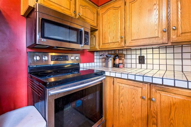 581 RICHARD DRIVE, Menasha, WI 54952