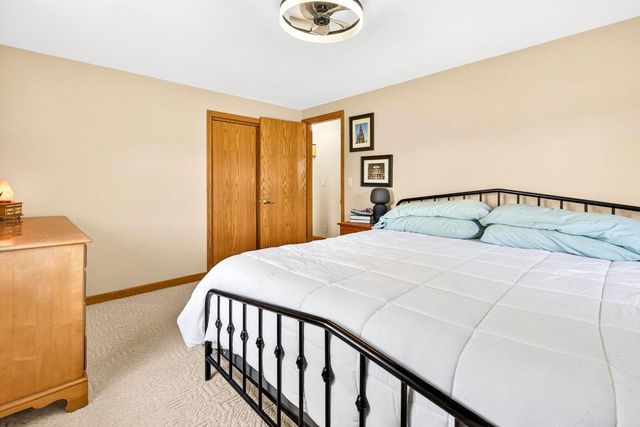 581 RICHARD DRIVE, Menasha, WI 54952