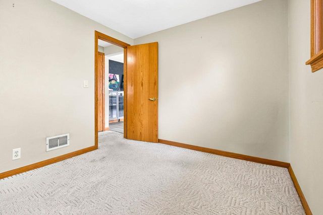 581 RICHARD DRIVE, Menasha, WI 54952