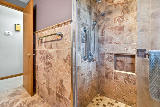 581 RICHARD DRIVE, Menasha, WI 54952