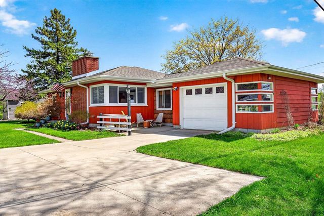 581 RICHARD DRIVE, Menasha, WI 54952