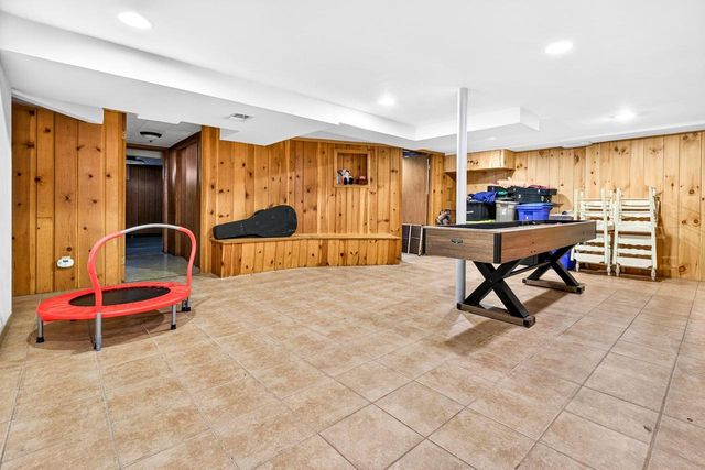 581 RICHARD DRIVE, Menasha, WI 54952