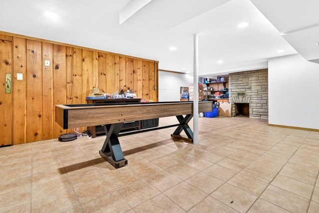 581 RICHARD DRIVE, Menasha, WI 54952