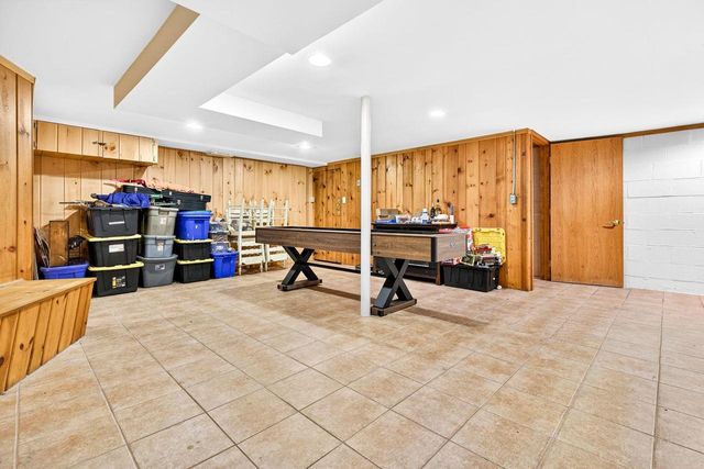 581 RICHARD DRIVE, Menasha, WI 54952