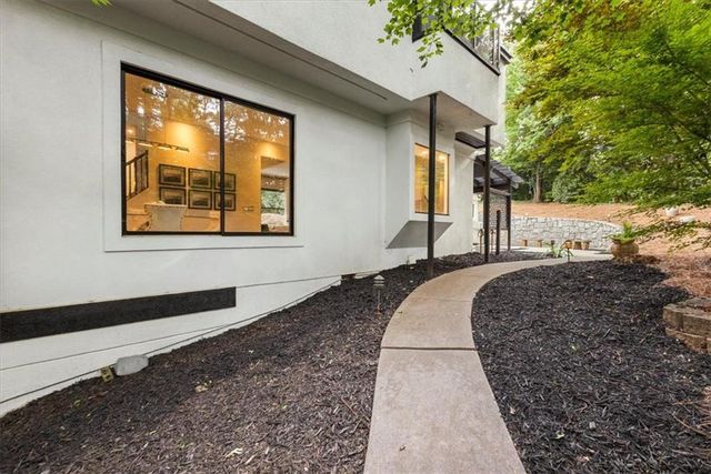 2810 Northside Drive NW, Atlanta, GA 30305