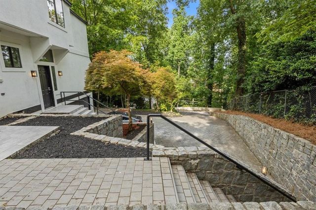 2810 Northside Drive NW, Atlanta, GA 30305
