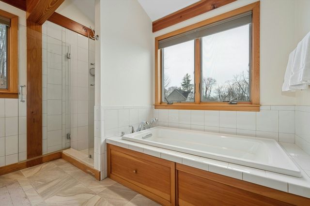 4 Bridge Street, Auburn, MA 01501