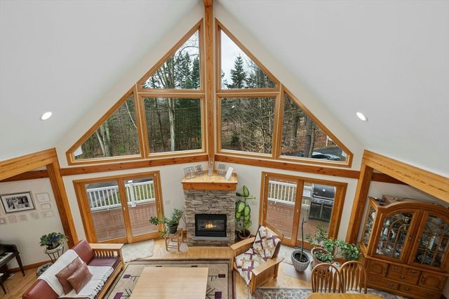 4 Bridge Street, Auburn, MA 01501