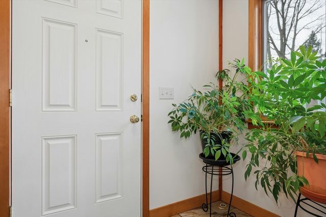 4 Bridge Street, Auburn, MA 01501