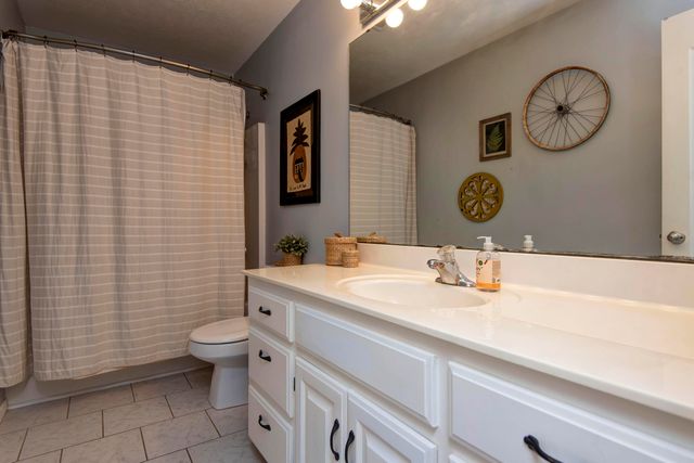 506 Cedar Lane, Willard, MO 65781