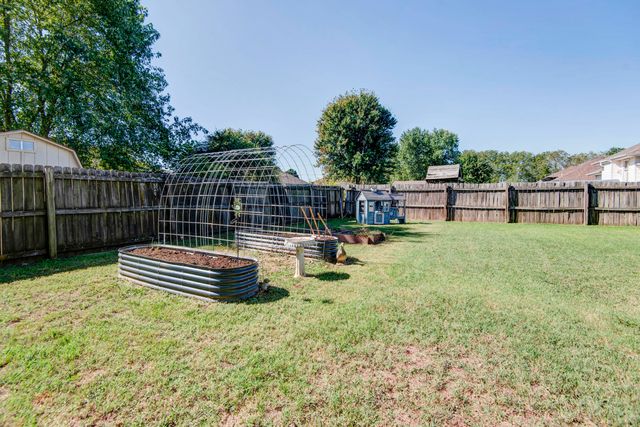 506 Cedar Lane, Willard, MO 65781