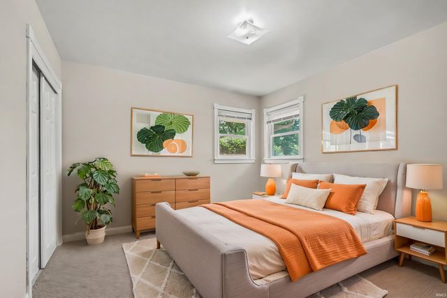 55207 Glenn Road, South Bend, IN 46628