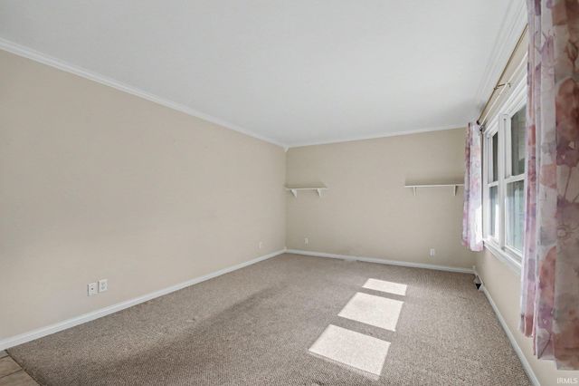 55207 Glenn Road, South Bend, IN 46628