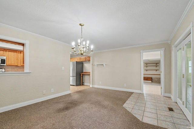 55207 Glenn Road, South Bend, IN 46628
