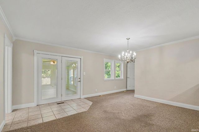 55207 Glenn Road, South Bend, IN 46628