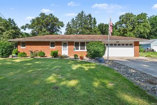 55207 Glenn Road, South Bend, IN 46628