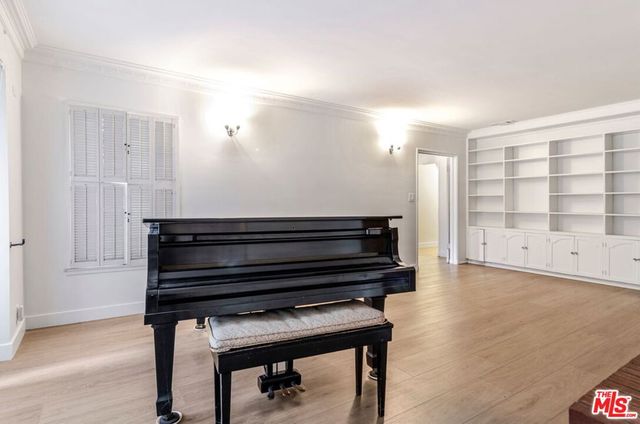 2302 Bagley Avenue, Los Angeles, CA 90034