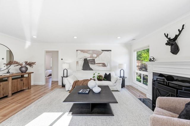 1033 Yorktown Drive, Sunnyvale, CA 94087