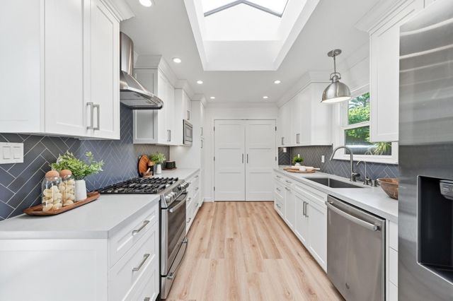 1033 Yorktown Drive, Sunnyvale, CA 94087