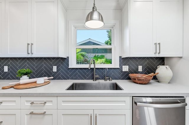 1033 Yorktown Drive, Sunnyvale, CA 94087