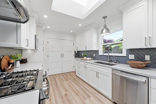 1033 Yorktown Drive, Sunnyvale, CA 94087