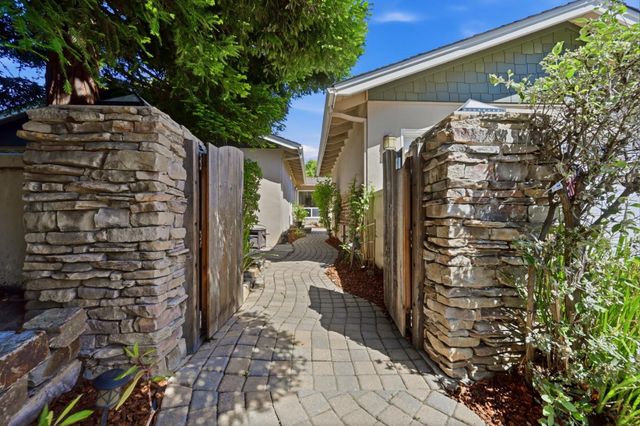 1033 Yorktown Drive, Sunnyvale, CA 94087
