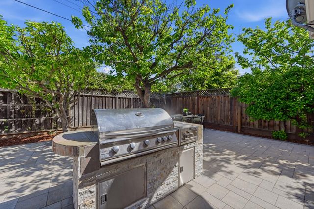1033 Yorktown Drive, Sunnyvale, CA 94087