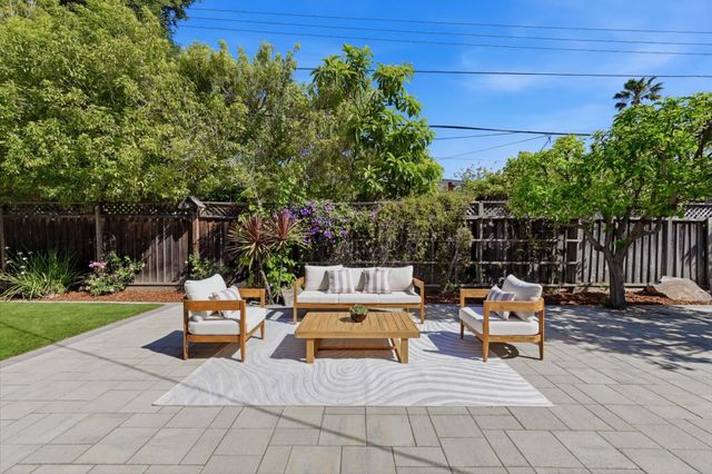 1033 Yorktown Drive, Sunnyvale, CA 94087