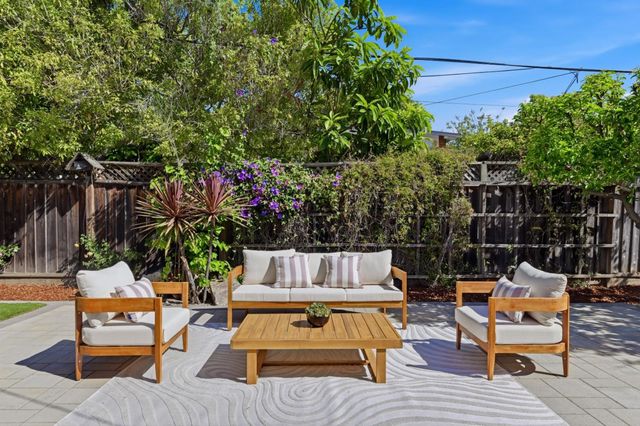 1033 Yorktown Drive, Sunnyvale, CA 94087