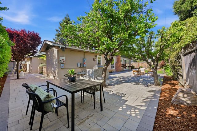 1033 Yorktown Drive, Sunnyvale, CA 94087