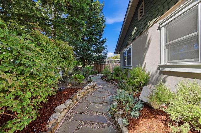 1033 Yorktown Drive, Sunnyvale, CA 94087