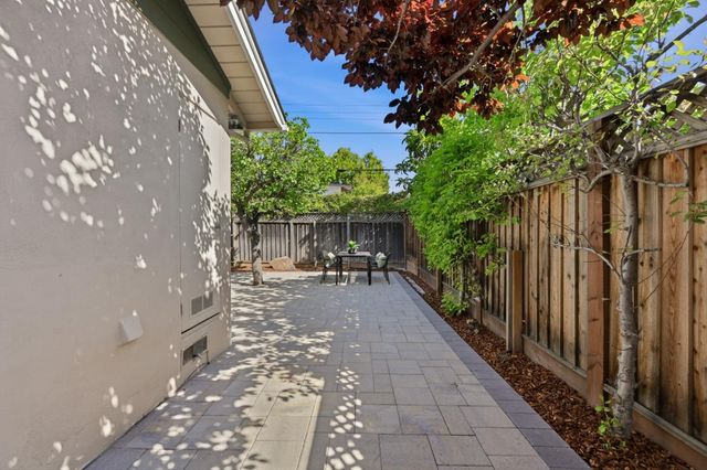 1033 Yorktown Drive, Sunnyvale, CA 94087