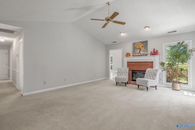 2228 Cecille Drive SW, Huntsville, AL 35803
