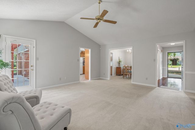 2228 Cecille Drive SW, Huntsville, AL 35803