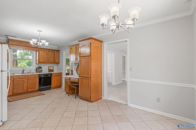 2228 Cecille Drive SW, Huntsville, AL 35803