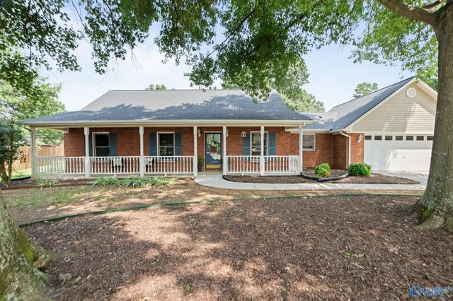 2228 Cecille Drive SW, Huntsville, AL 35803