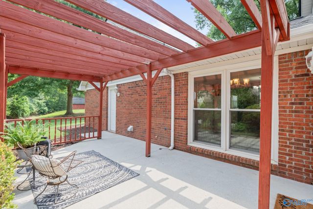 2228 Cecille Drive SW, Huntsville, AL 35803