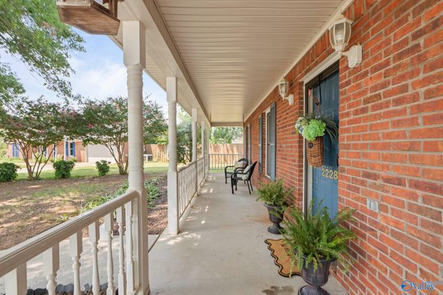 2228 Cecille Drive SW, Huntsville, AL 35803