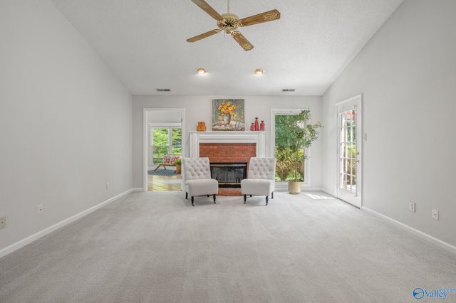 2228 Cecille Drive SW, Huntsville, AL 35803