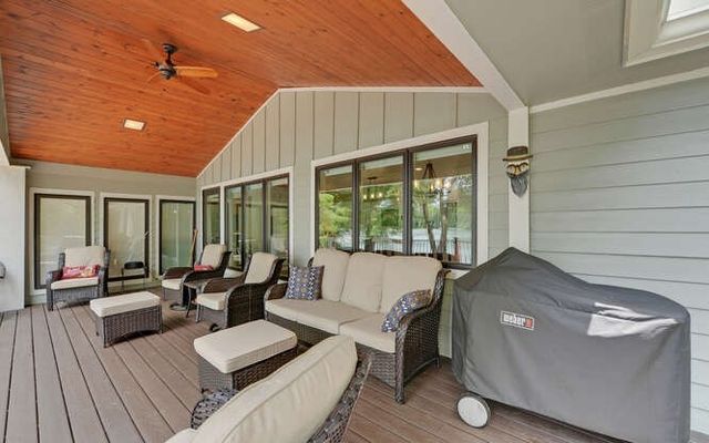 759 Beech Cove Drive, Hiawassee, GA 30546