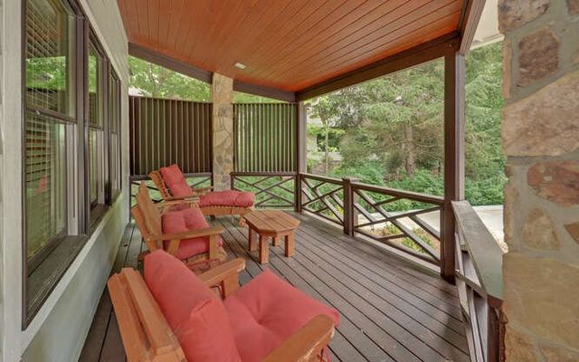 759 Beech Cove Drive, Hiawassee, GA 30546