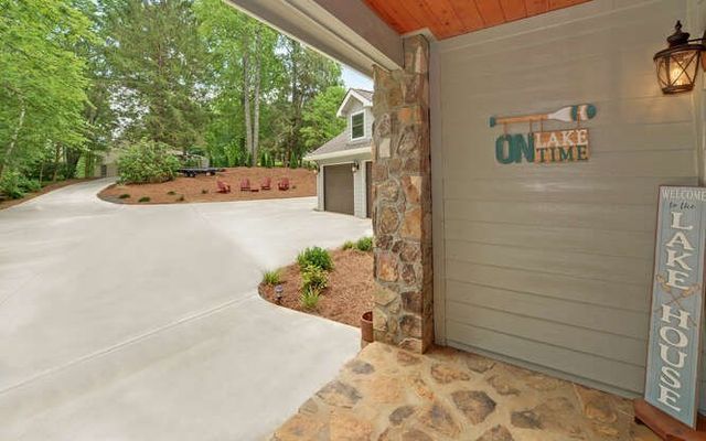 759 Beech Cove Drive, Hiawassee, GA 30546