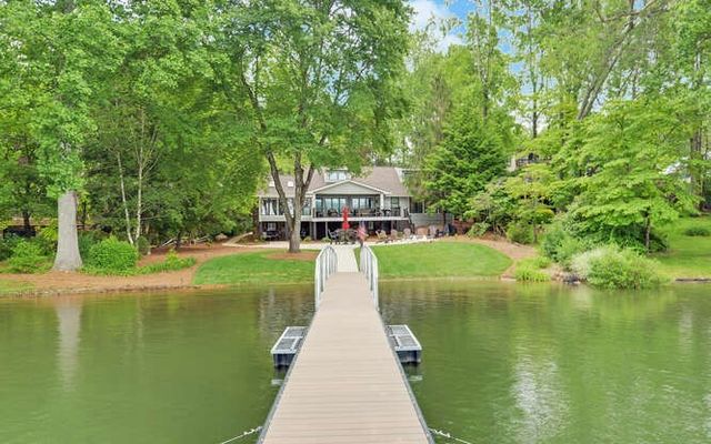 759 Beech Cove Drive, Hiawassee, GA 30546