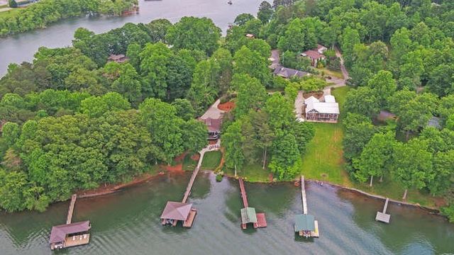 759 Beech Cove Drive, Hiawassee, GA 30546