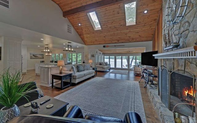 759 Beech Cove Drive, Hiawassee, GA 30546