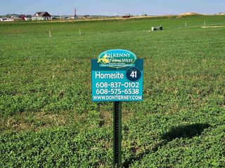 1503 S Holiday Drive, Waunakee, WI 53597