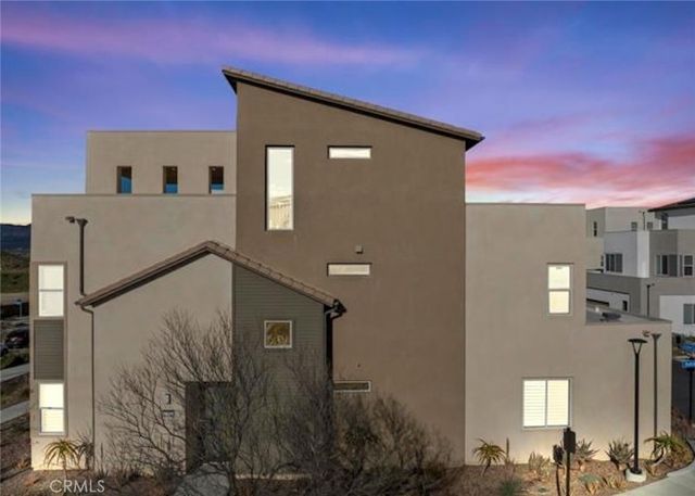 27503 Golden Currant Place, Valencia, CA 91381