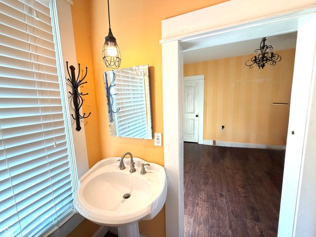 861 E 800 S, Kingman, IN 47952