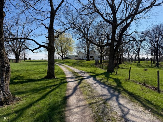 861 E 800 S, Kingman, IN 47952
